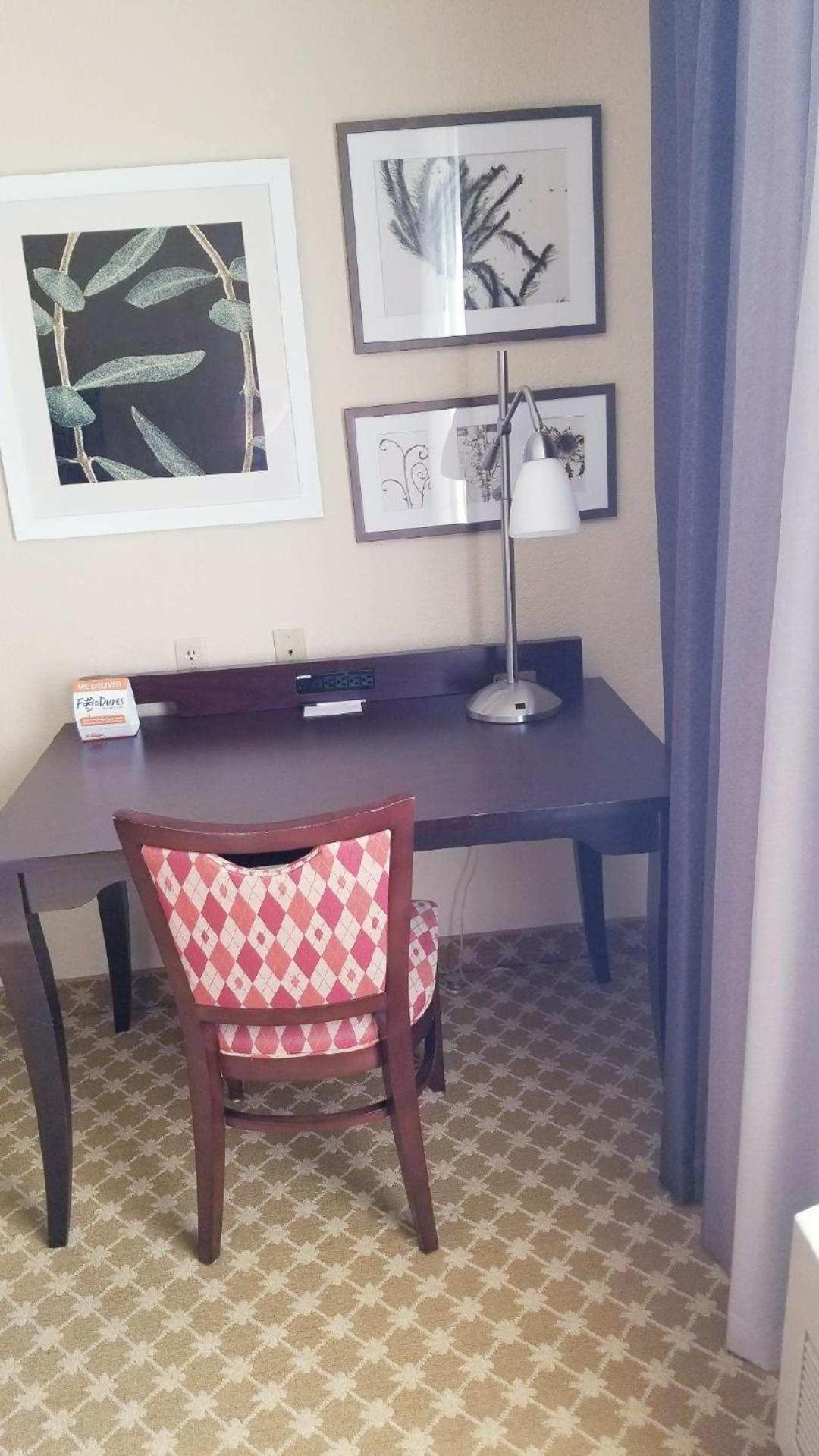 Quality Inn & Suites Alexandria Exteriér fotografie
